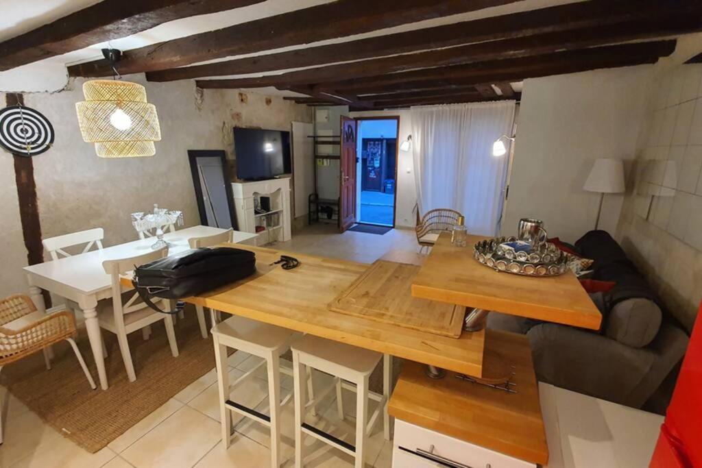 Maison Entiere De 115M2 En Hyper Hyper Centre Aux Coeur Des Halles De Tours De 2 A 7 Personnes Eksteriør billede